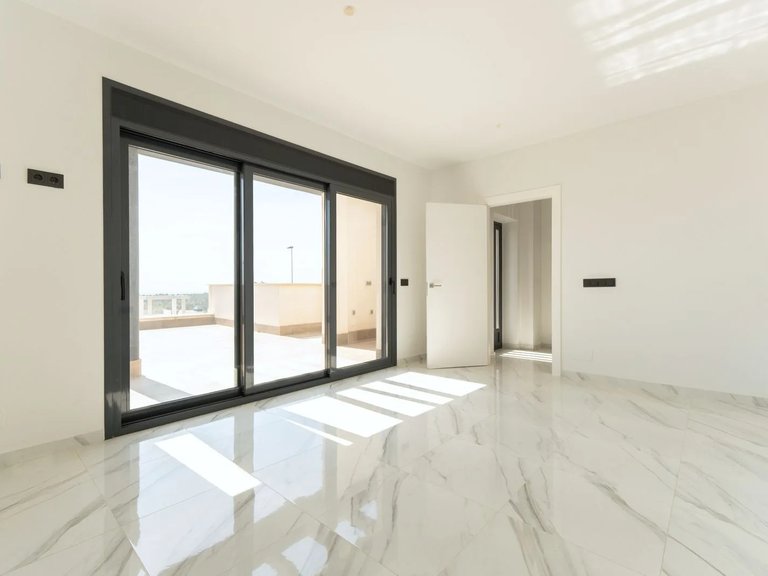 Villa for Sale in San Miguel De Salinas, Alicante 13