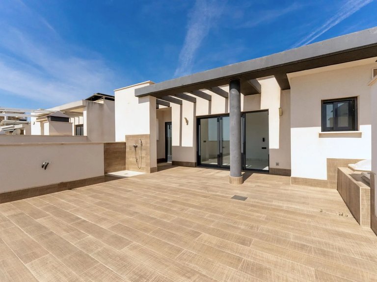 Villa for Sale in San Miguel De Salinas, Alicante 18