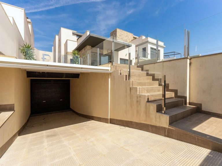 Villa for Sale in San Miguel De Salinas, Alicante 21