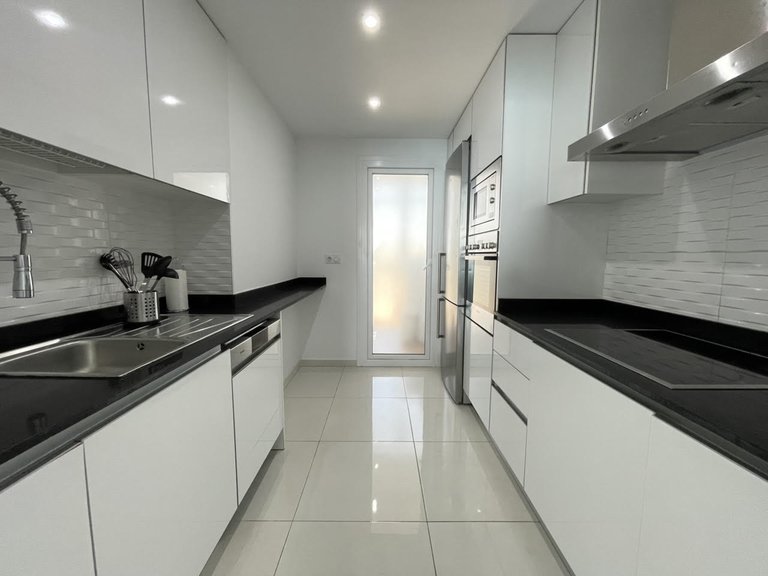 Apartment for Sale in Torrevieja, Alicante 14