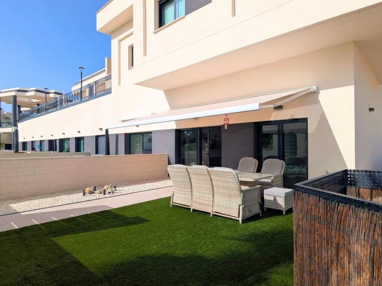 Apartment for Sale in Lo Crispin, Alicante 1