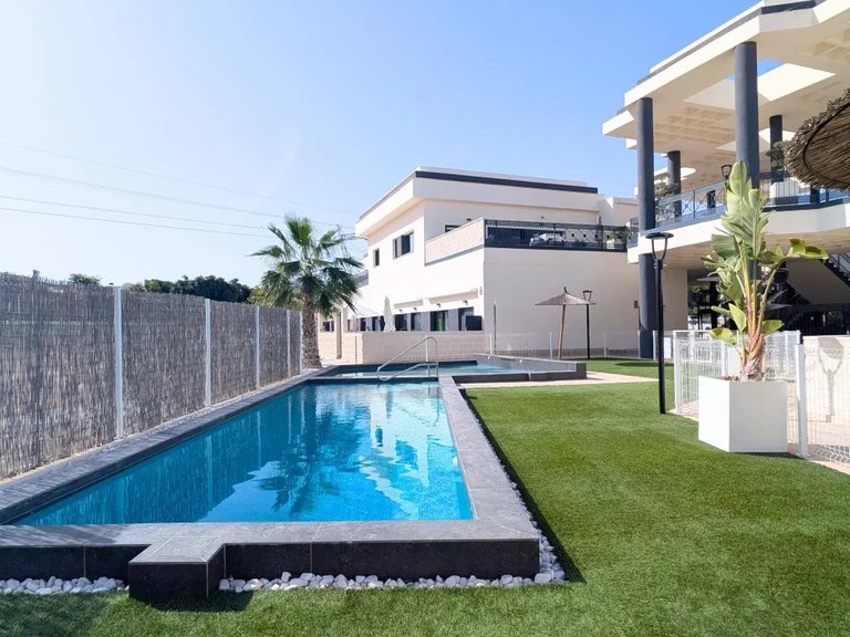 Apartment for Sale in Lo Crispin, Alicante 2