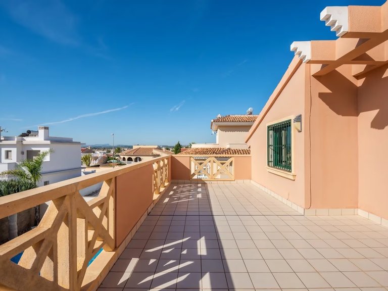Villa for Sale in Rojales, Alicante 38