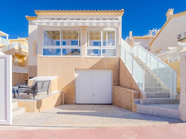 Villa for Sale in Orihuela-costa, Alicante 5