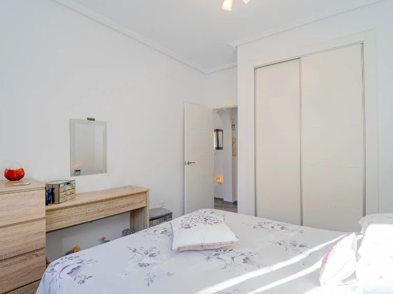 Villa for Sale in Orihuela-costa, Alicante 12