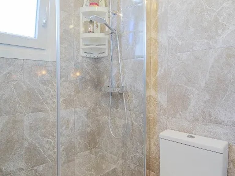 Villa for Sale in Orihuela-costa, Alicante 32