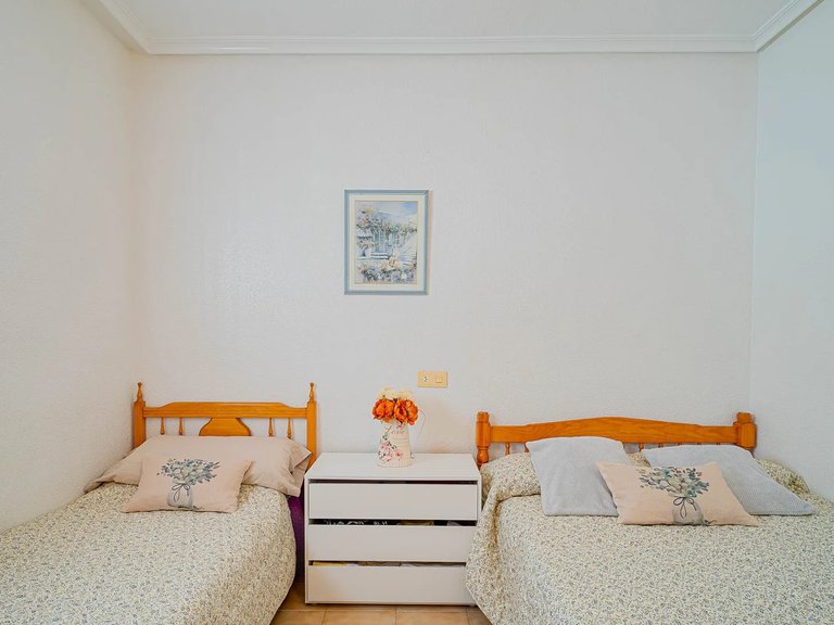 Apartment for Sale in Punta Prima, Alicante 28