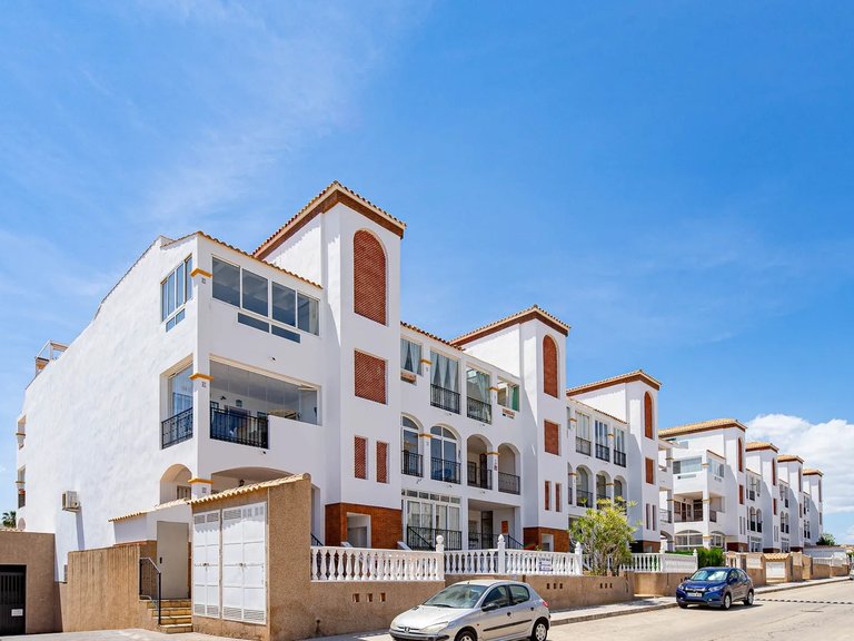 Apartment for Sale in Punta Prima, Alicante 6