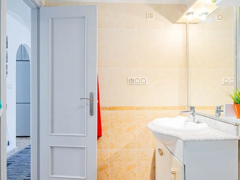 Apartment for Sale in Punta Prima, Alicante 28
