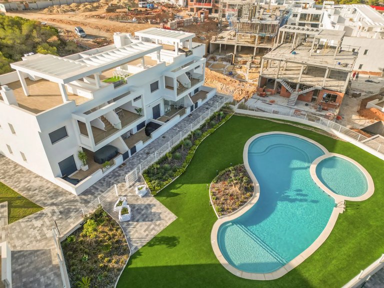 Apartment for Sale in Los Balcones, Alicante 23