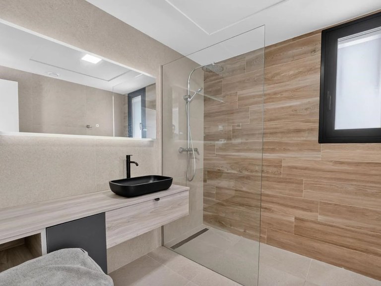 Villa for Sale in Guardamar Del Segura, Alicante 24
