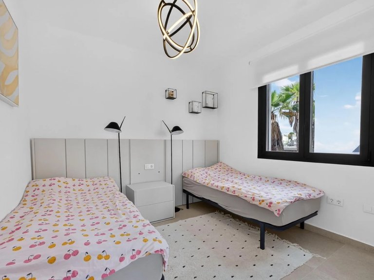 Villa for Sale in Guardamar Del Segura, Alicante 26