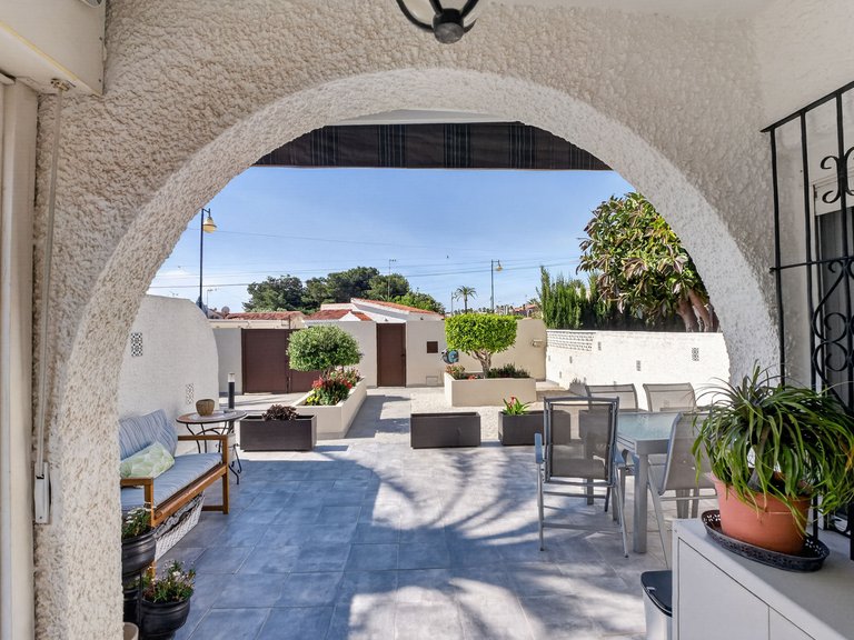 Villa for Sale in Torrevieja, 17