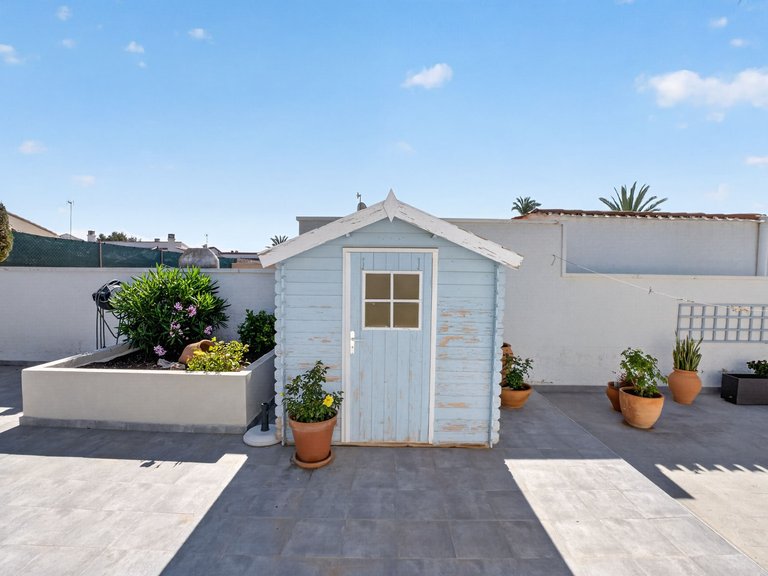 Villa for Sale in Torrevieja, 23
