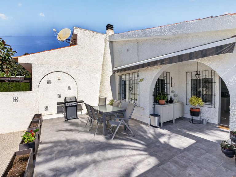 Villa for Sale in Torrevieja, 26