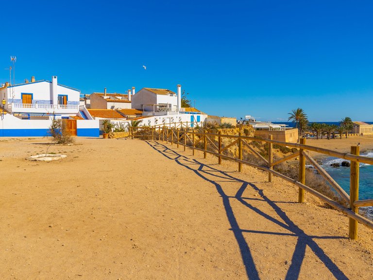 Villa for Sale in Torrevieja, 28