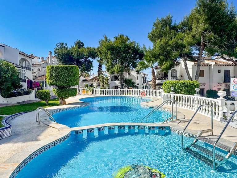 Villa for Sale in Torrevieja, Alicante 10