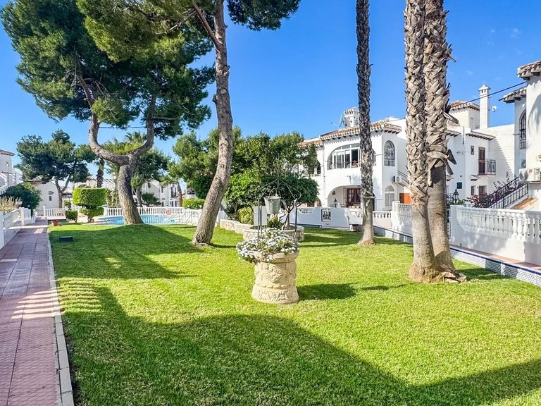 Villa for Sale in Torrevieja, Alicante 11