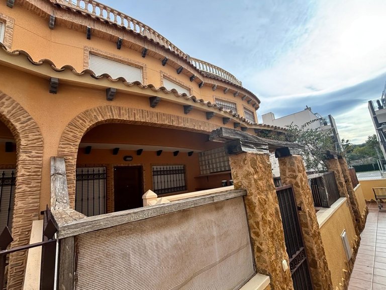 Town House for Sale in Urbanizaciones, Guardamar Del Segura, Alicante 24