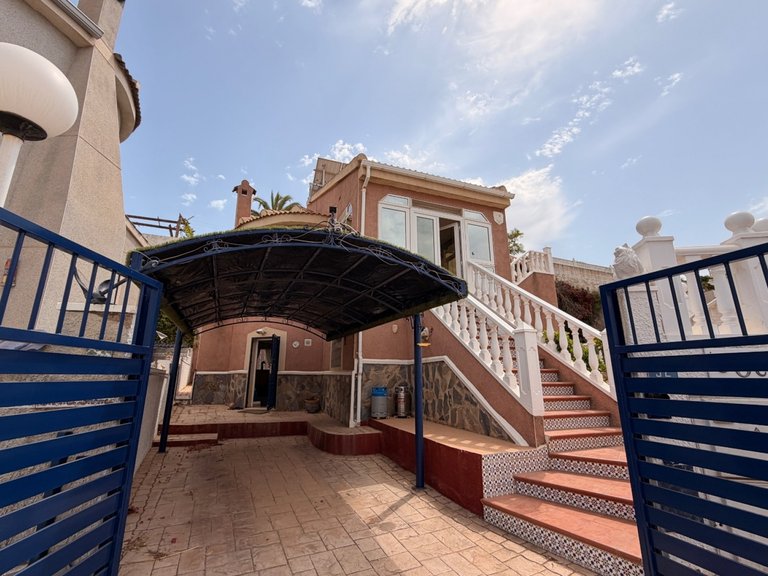 Villa for Sale in Rojales, Alicante 8