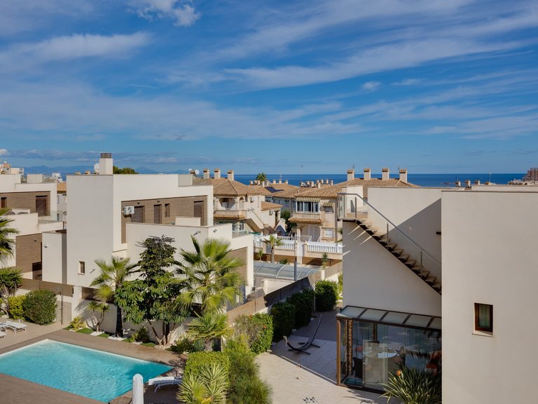 Villa for Sale in Torrevieja, Alicante 16