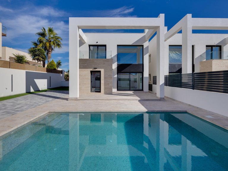 Villa for Sale in Torrevieja, Alicante 6