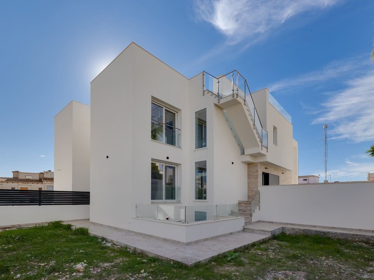 Villa for Sale in Torrevieja, Alicante 10