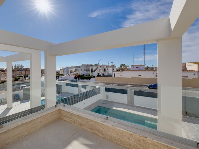 Villa for Sale in Torrevieja, Alicante 12