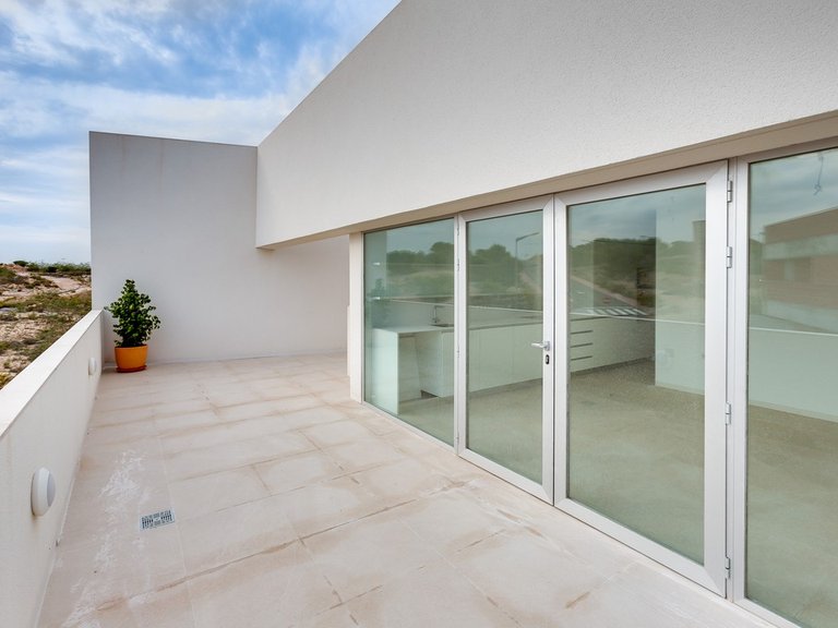 Apartment for Sale in Los Balcones, Alicante 17