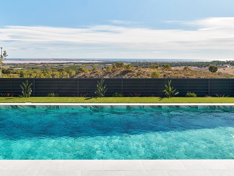 Villa for Sale in San Miguel De Salinas, Alicante 5