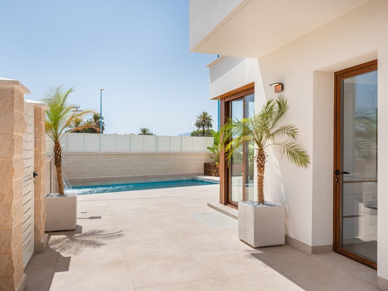 Villa for Sale in Los Montesinos, Alicante 5