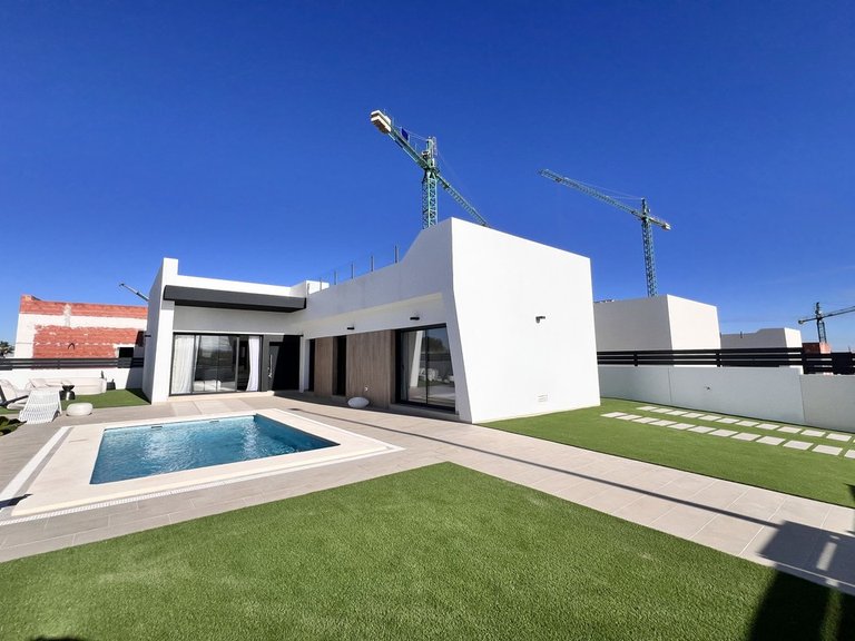 Villa for Sale in San Miguel De Salinas, Alicante 1