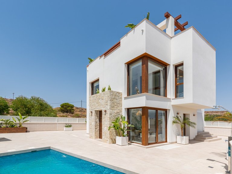 Villa for Sale in Los Montesinos, Alicante 1