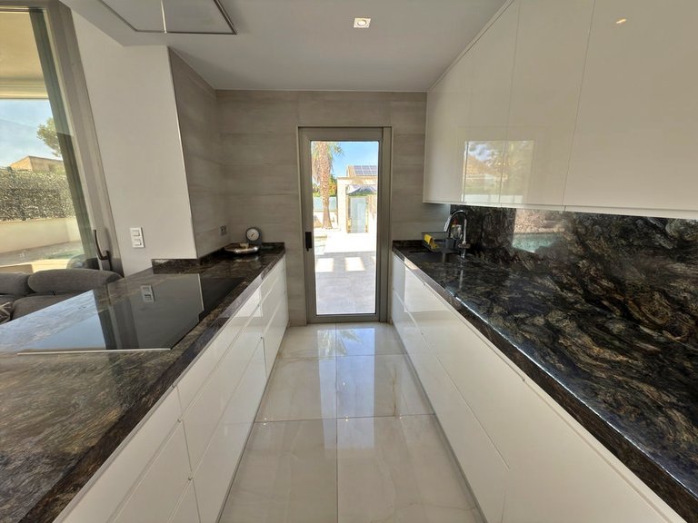 Villa for Sale in Villamartin, Alicante 17