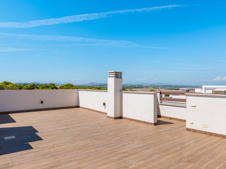 Villa for Sale in Torrevieja, Alicante 16