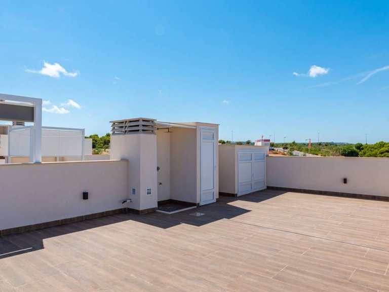 Villa for Sale in Torrevieja, Alicante 17
