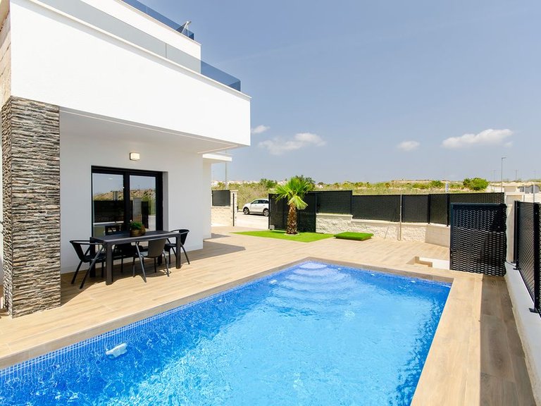 Villa for Sale in Vistabella, Alicante 3