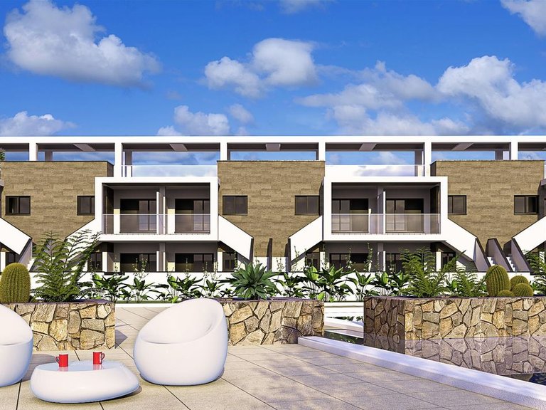 Apartment for Sale in Mil Palmeras, Alicante 2