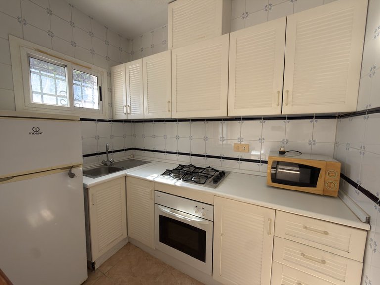Town House for Sale in Villamartin, Alicante 28