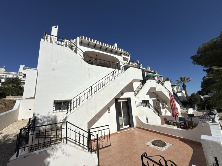 Town House for Sale in Villamartin, Alicante 9