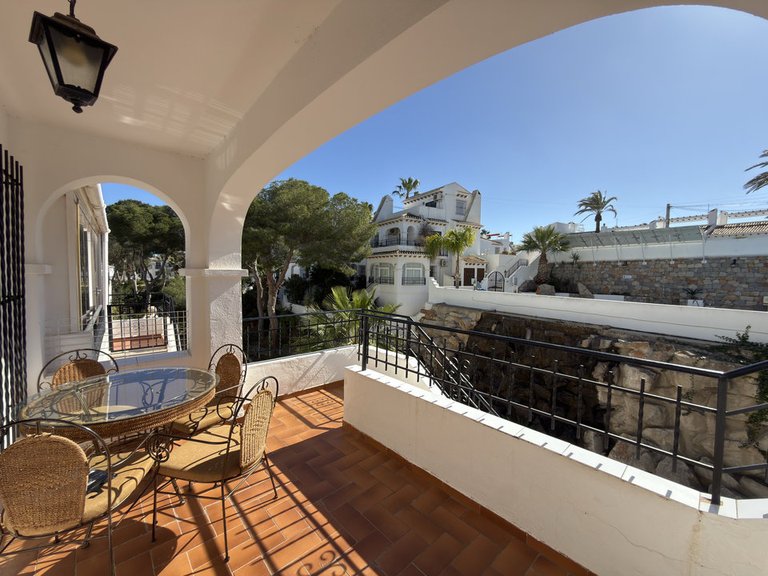 Town House for Sale in Villamartin, Alicante 10