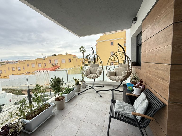 Apartment for Sale in Villamartin, Alicante 3