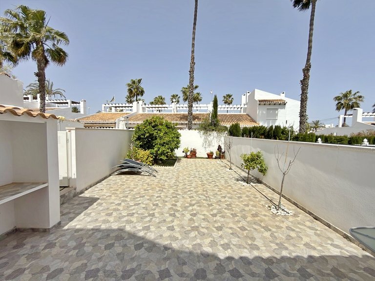 Apartment for Sale in Villamartin, Alicante 2