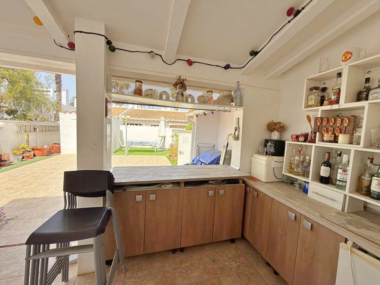 Town House for Sale in Villamartin, Alicante 11