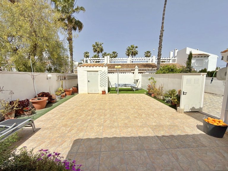 Town House for Sale in Villamartin, Alicante 14