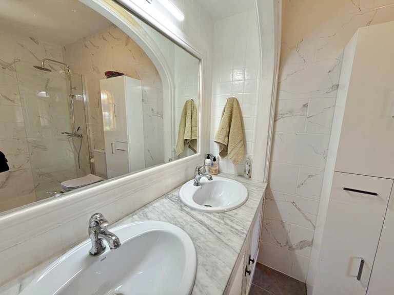 Town House for Sale in Villamartin, Alicante 28