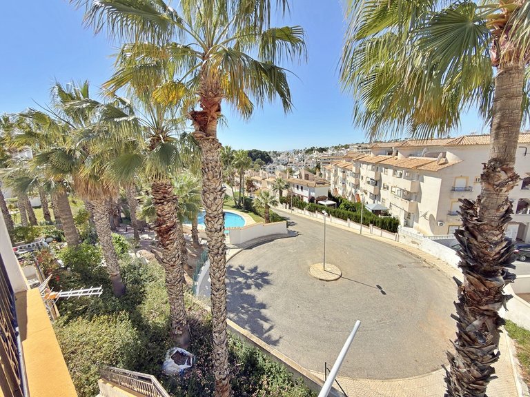 Town House for Sale in Villamartin, Alicante 6