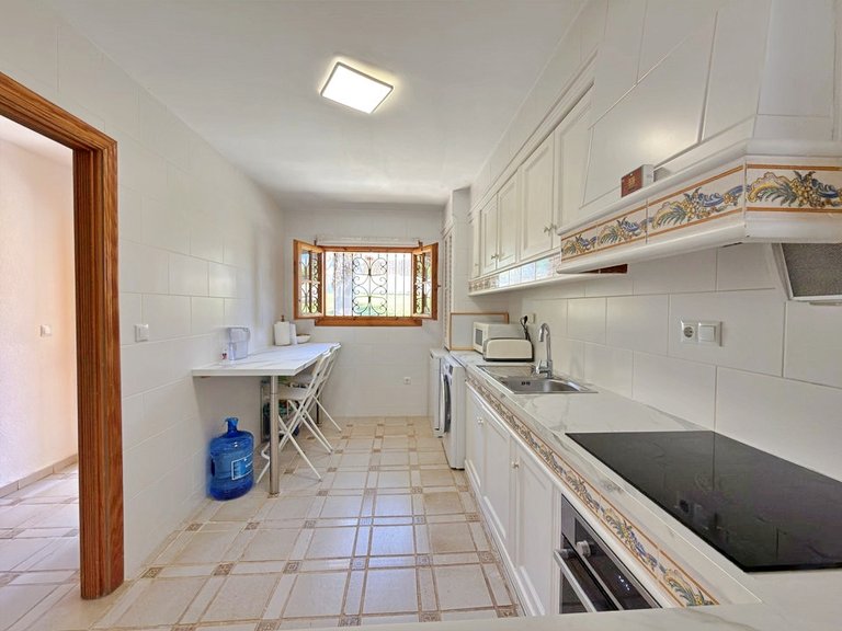 Town House for Sale in Villamartin, Alicante 11