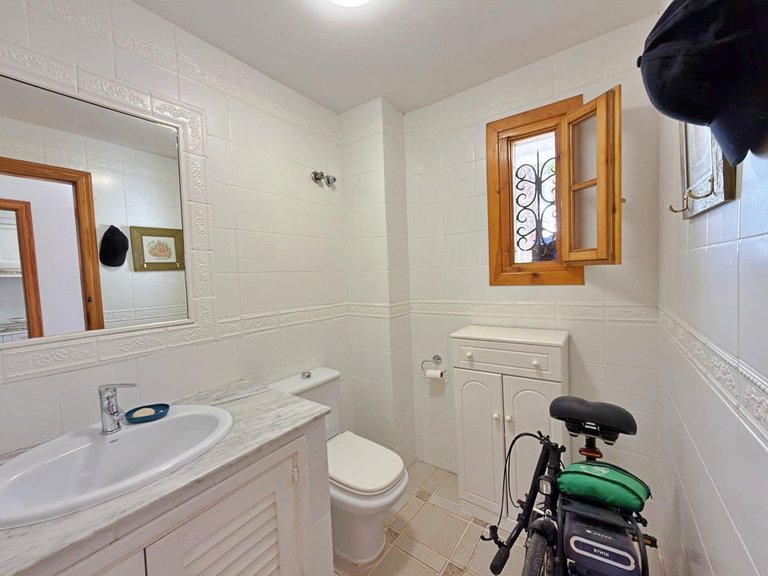 Town House for Sale in Villamartin, Alicante 8
