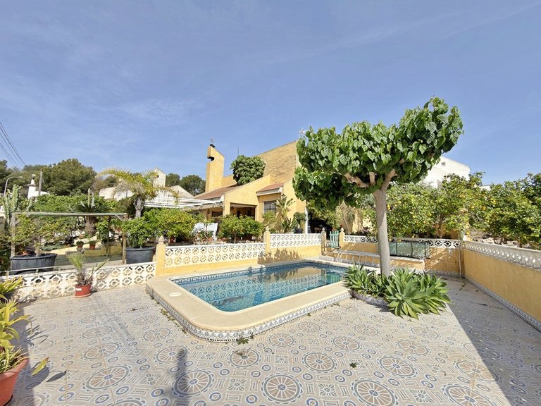 Villa for Sale in San Miguel De Salinas, Alicante 5